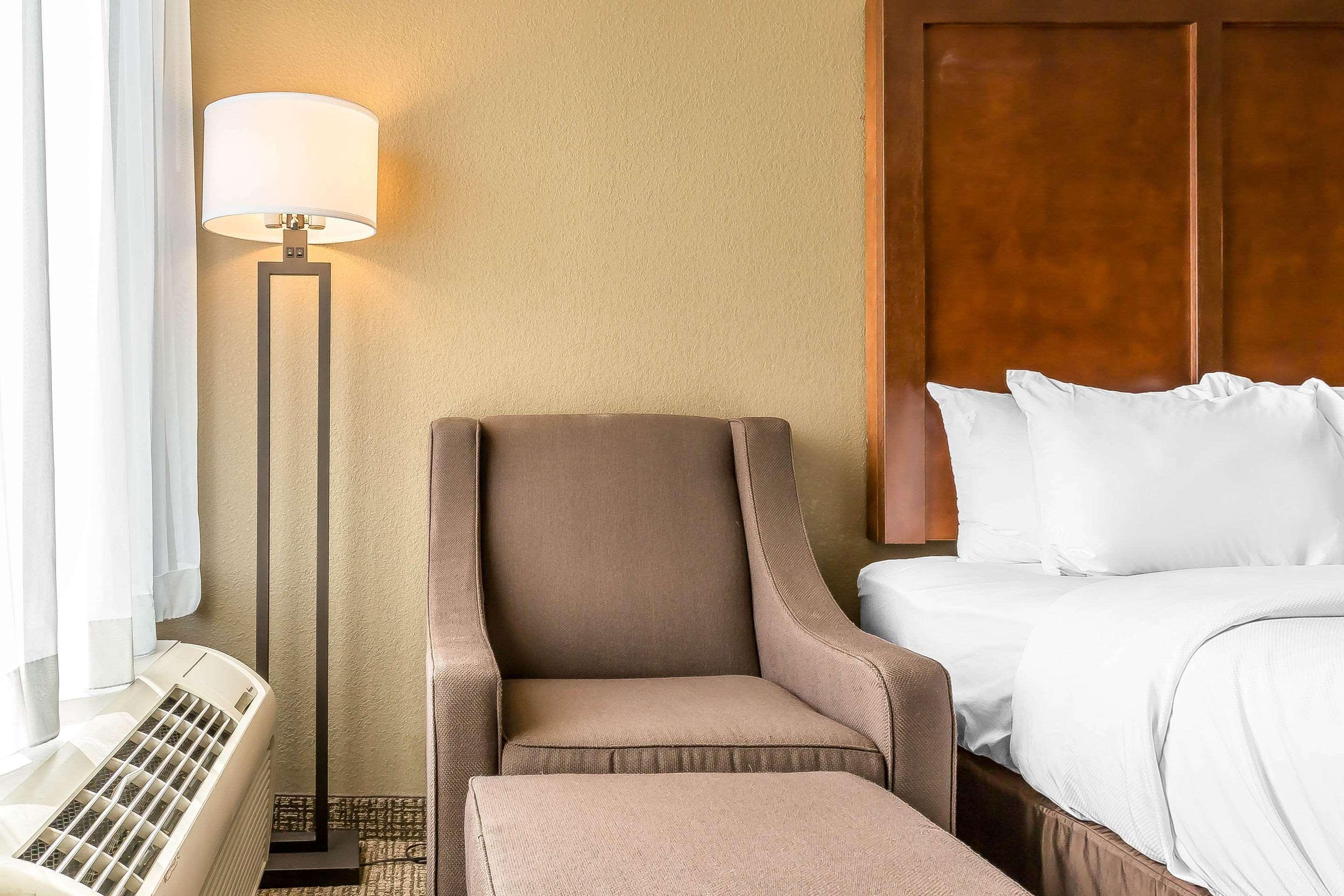 Comfort Inn & Suites Aberdeen Extérieur photo