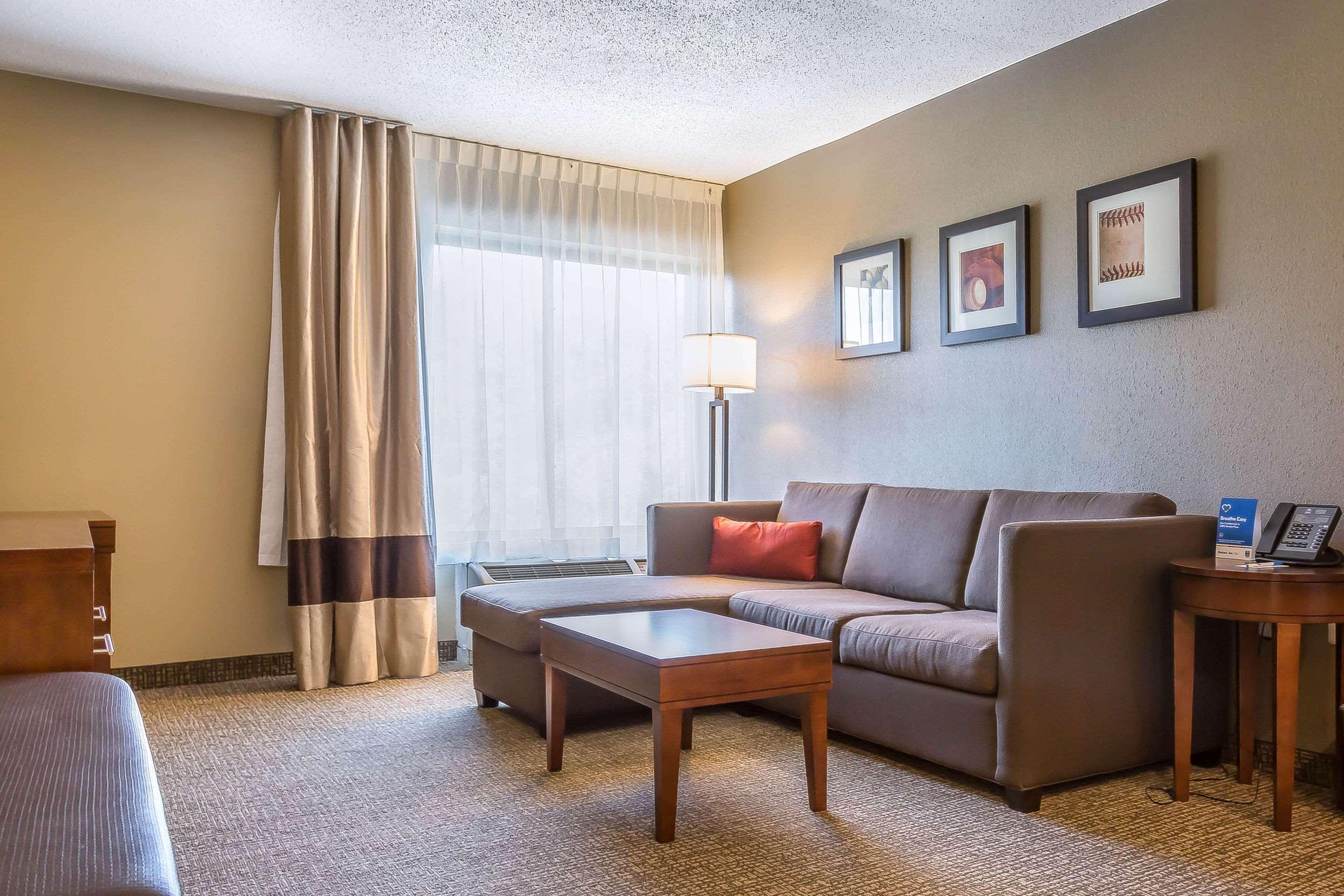 Comfort Inn & Suites Aberdeen Extérieur photo