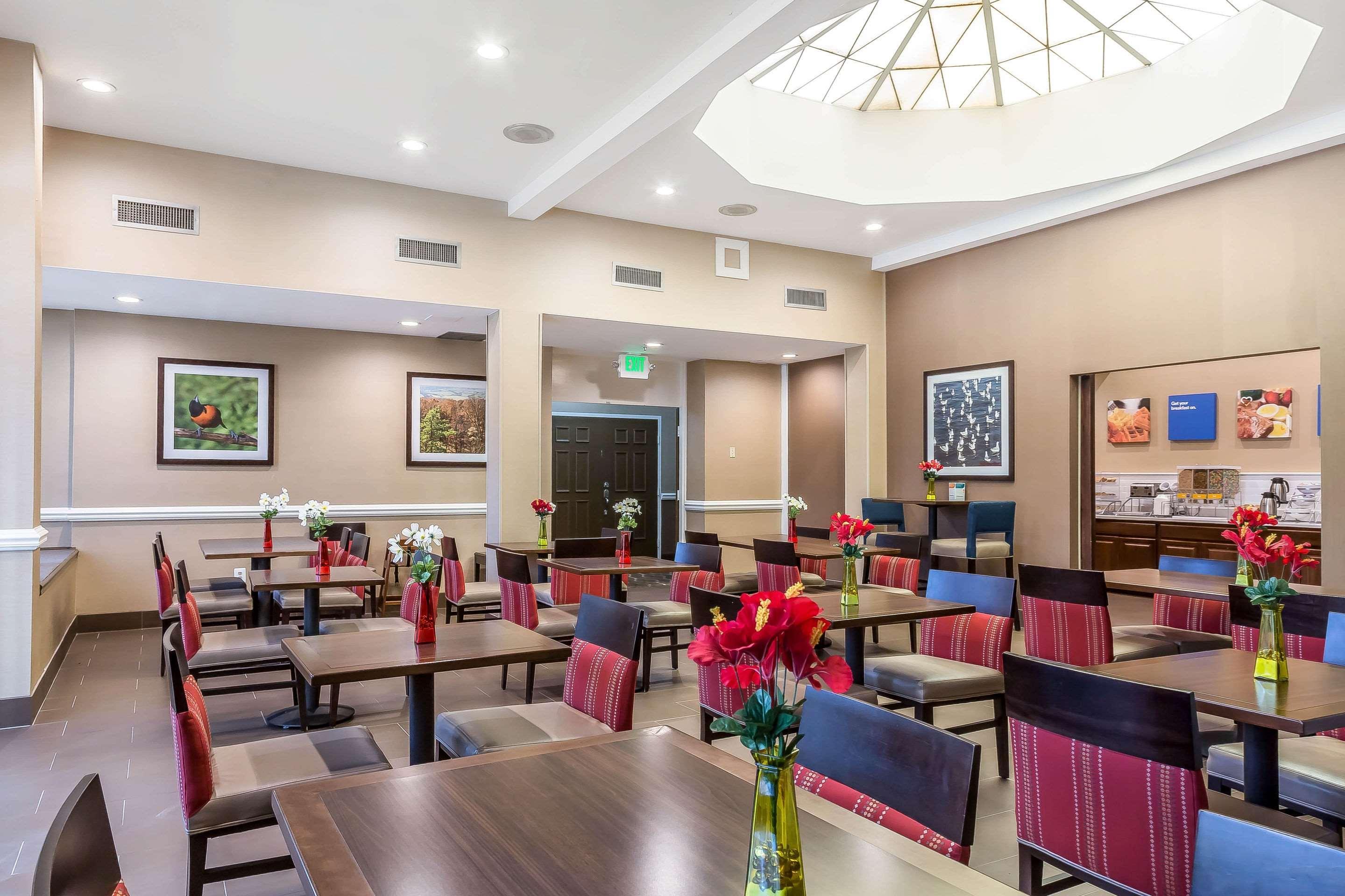 Comfort Inn & Suites Aberdeen Extérieur photo