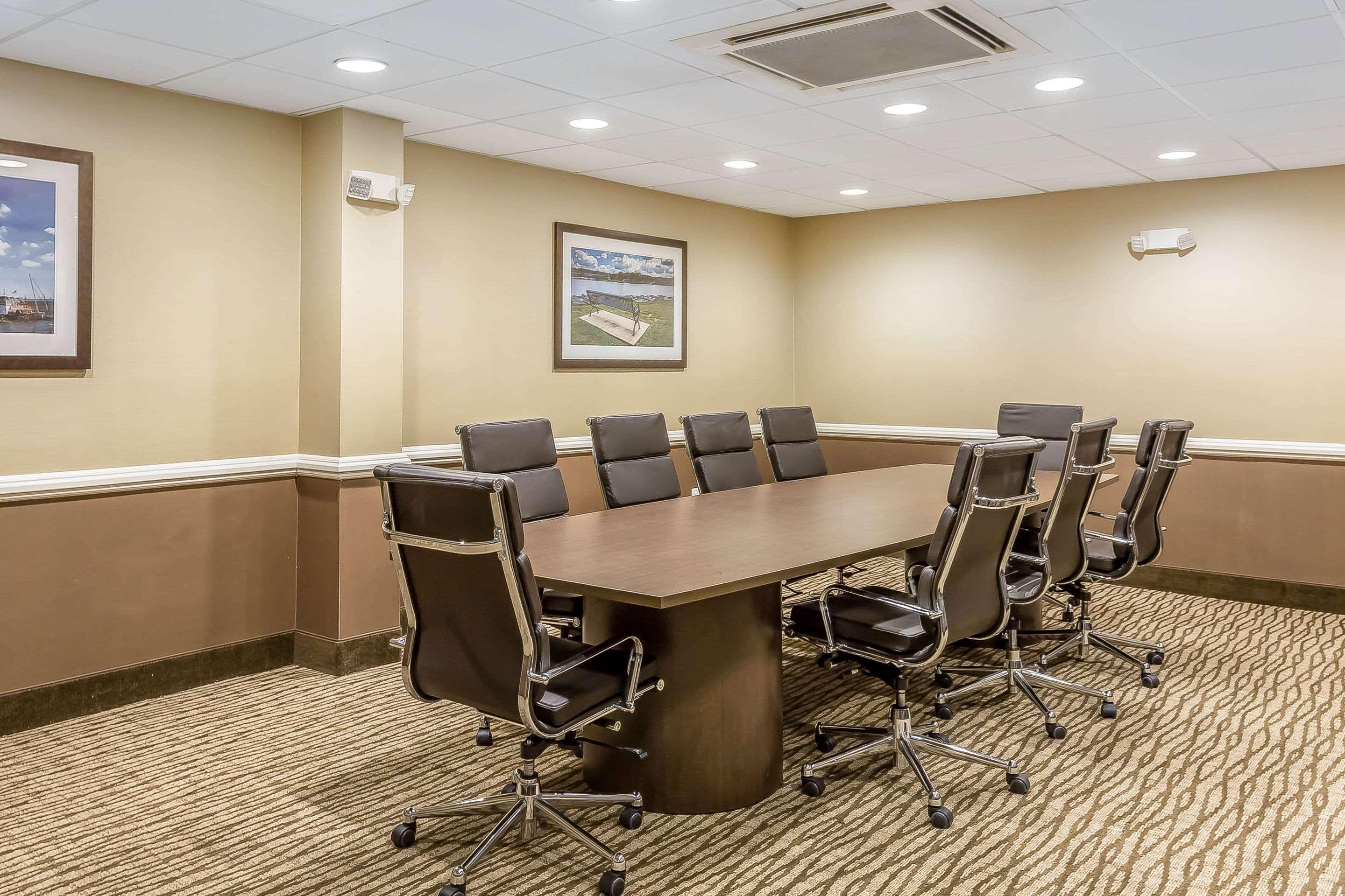 Comfort Inn & Suites Aberdeen Extérieur photo