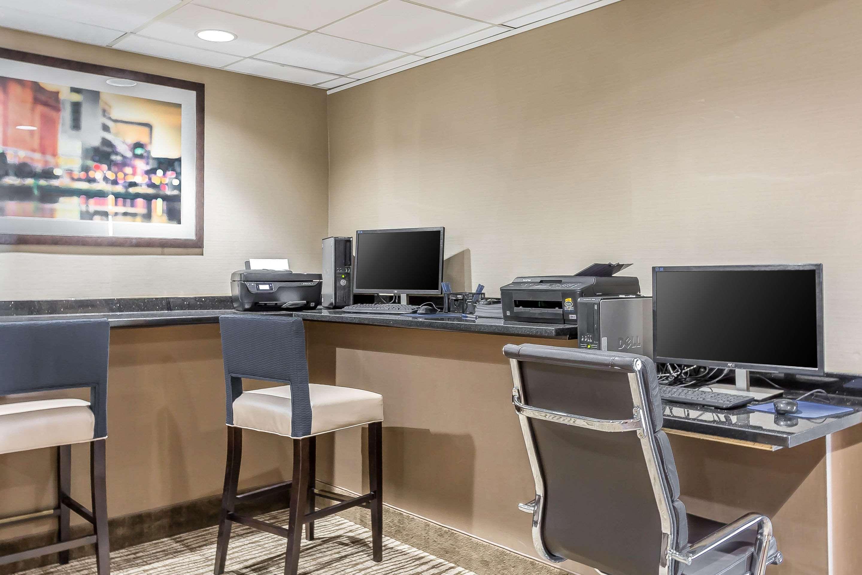 Comfort Inn & Suites Aberdeen Extérieur photo