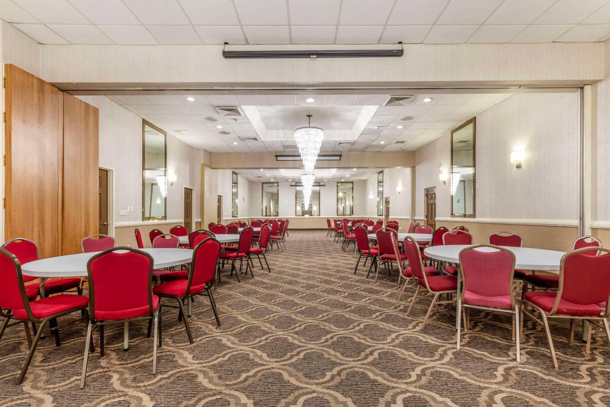 Comfort Inn & Suites Aberdeen Extérieur photo
