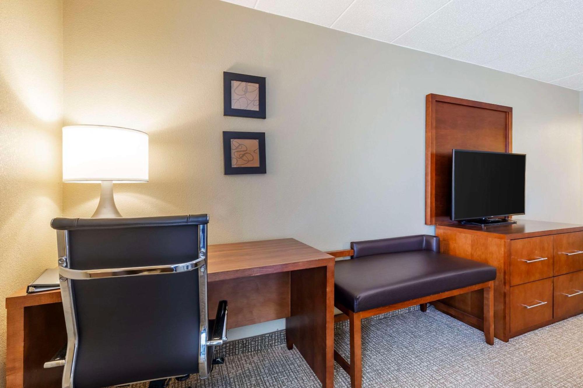 Comfort Inn & Suites Aberdeen Extérieur photo