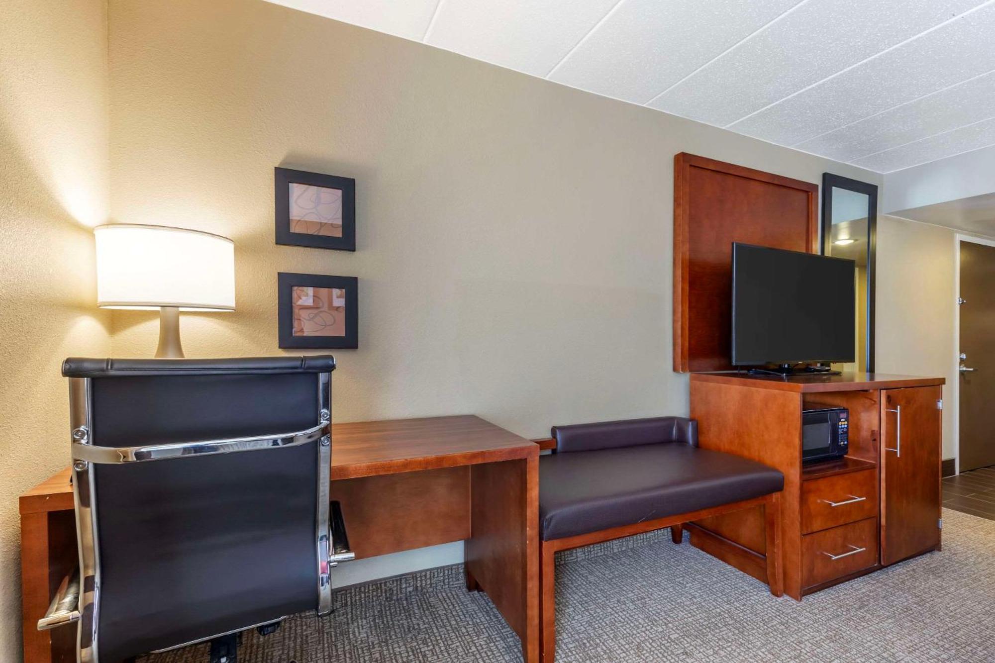 Comfort Inn & Suites Aberdeen Extérieur photo